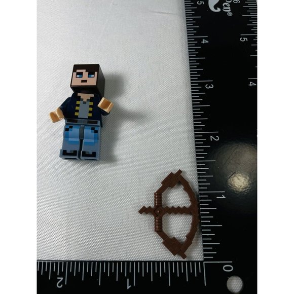 LEGO Minifigure Minecraft Skin 8 Pixelated With Bow Loose Lot Of 2 Toys - Picture 11 of 12